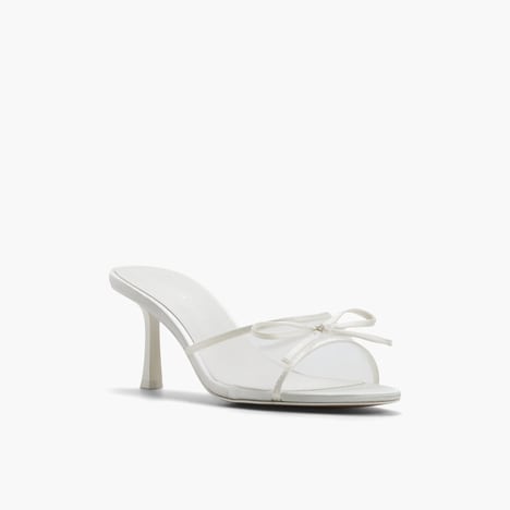 Affordable Luxury Bridal Accessories
