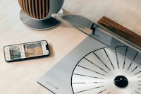 Opulent 80s-Inspired Turntables Image 2