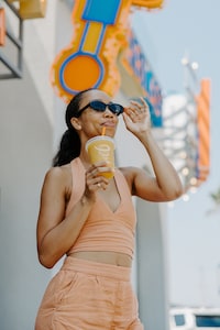 Summer-Focused Celebratory Smoothie Campaigns Image 1