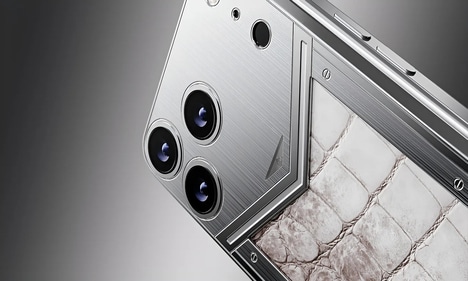 Luxe Magnetic Smartphone Cases