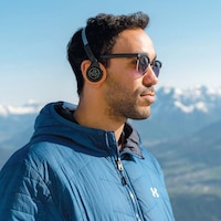 Modernized Nostalgic Headphone Models Image 1