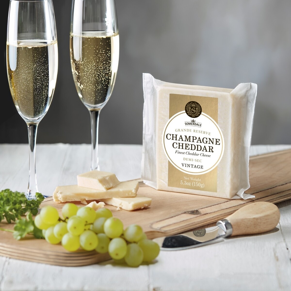 Champagne Cheddar Cheeses: Somerdale Grand Reserve Champagne Cheddar ...