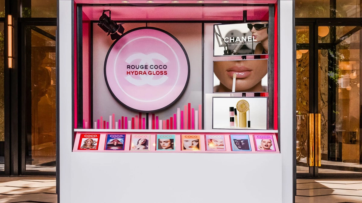 Luxurious Lip Gloss Kiosks: The Chanel Rouge Coco Kiosk Spotlights