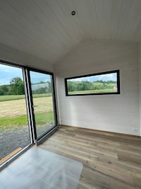 Minimalist Couple-Friendly Tiny Homes Image 7