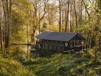 Woodland Yoga Cabins Image 2