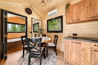 Luxe Loft-Free Tiny Homes Image 4
