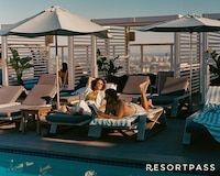 Daytime Hotel Booking Platforms Image 1