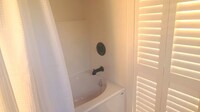 Family-Suited Tiny Homes Image 7