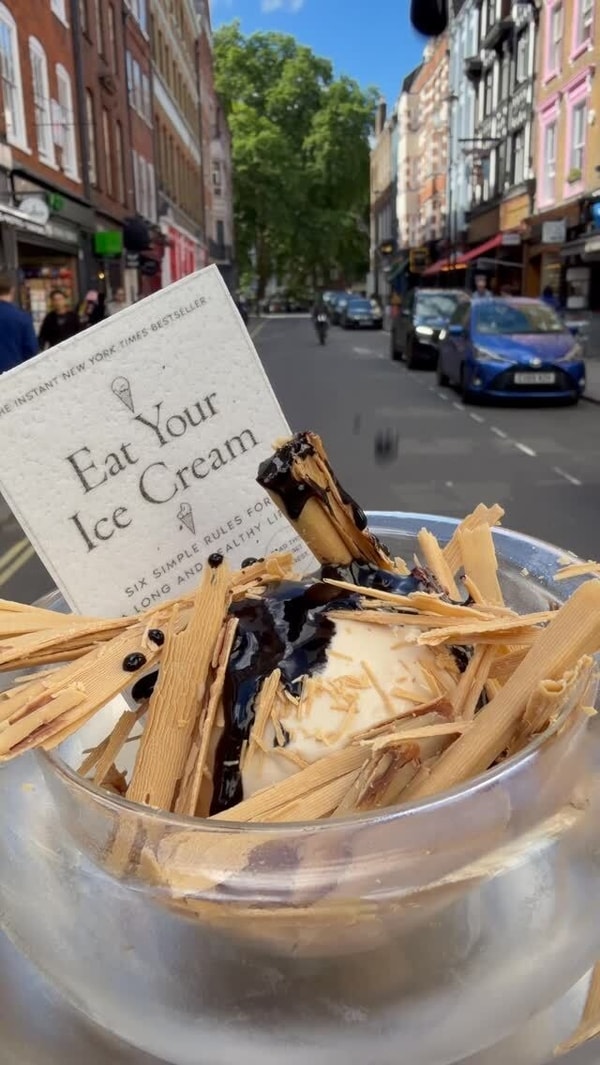 Paper-Inspired Ice Creams