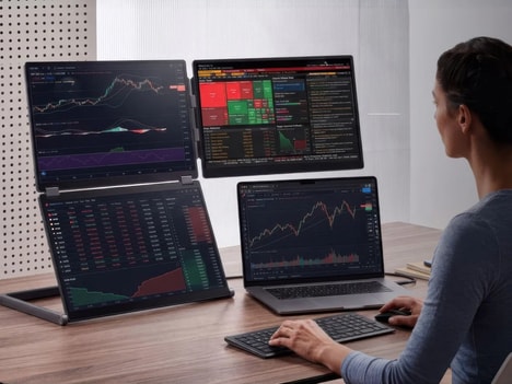 Triple-Screen Laptop Monitors