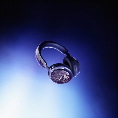 Artwork-Emblazoned Headphones