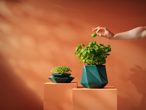 Shapeshifting Plant Pot Systems