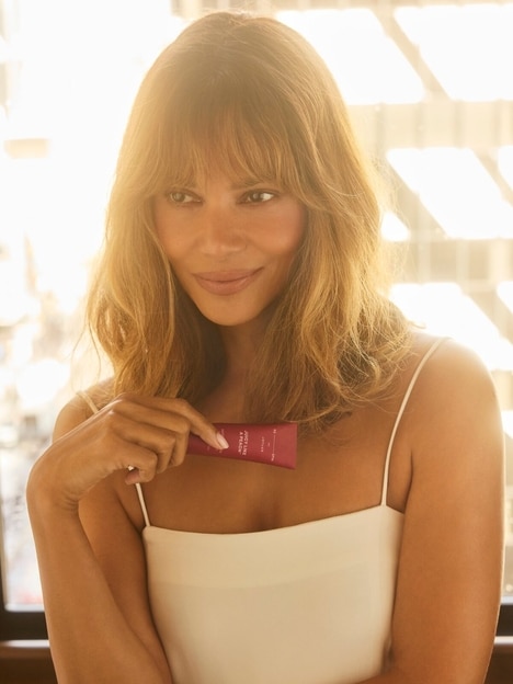 Actress-Backed Intimate Hydrators