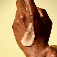 Sugar-Based Multi-Oil Body Scrubs Image 2