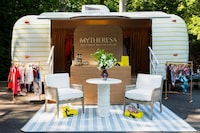 Mobile Luxury Boutiques Image 2