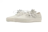 Minimalist Leather Sneakers Image 2