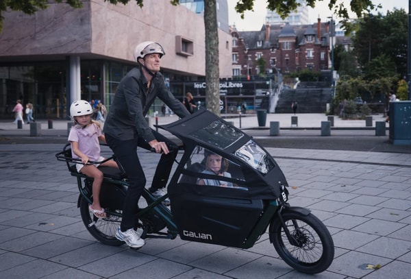 Familial Four-Person eBikes