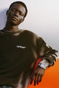 Contemporary Watch Capsules Image 3