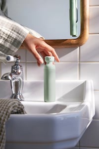 Refillable Gel Toothpastes Image 2