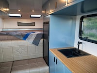 Lightweight Truck Campers