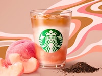 Gradient Peach-Infused Lattes Image 1