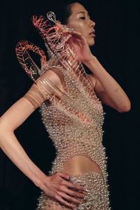 Plasma Couture Dresses Image 2