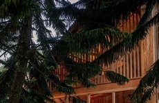 Site-Responsive Private Residential Pavilions