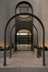 Multi-Award-Winning Private Homes Image 2