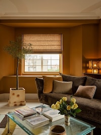 Bold Art Deco Apartments Image 3