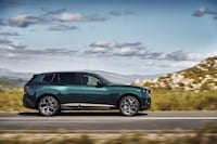 Sophisticated Hybrid SUV Models Image 4