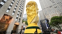 Building Block Soccer Statues Image 2