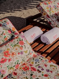 Luxury-Branded Beach Pop-Ups Image 3