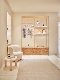 In-Hotel Luxury-Branded Spa Experiences Image 3