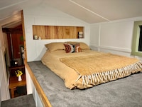 Full-Time Living Tiny Houses Image 8