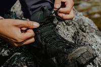 Kevlar-Made Hiking Boots Image 2