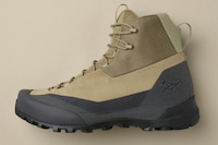 Kevlar-Made Hiking Boots Image 7