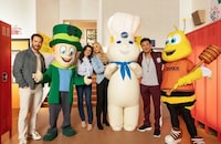 Retro Cereal Sitcom Campaigns Image 1