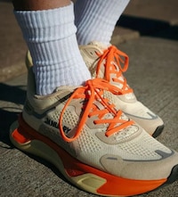 Single-Piece Midsole Sneakers Image 4