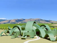 Vine-Inspired Wineries Image 2