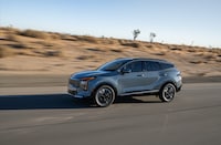 Sporty Hybrid Auto Lines Image 2