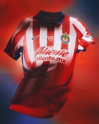 Mexican Football Kit Debuts Image 2