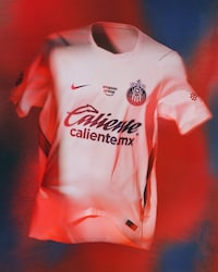 Mexican Football Kit Debuts Image 4