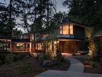 Cantilevered Forest Homes Image 3