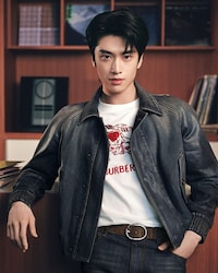 Fashion Inspired Romance Campaigns Image 2