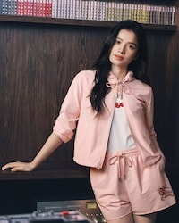 Fashion Inspired Romance Campaigns Image 3