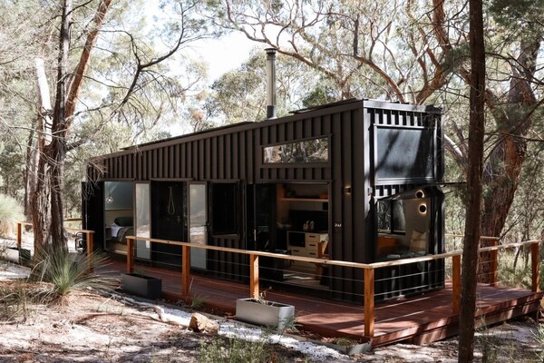 Open-Concept Off-Grid Tiny Homes