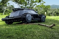 Rugged Environment Robot Lawnmowers Image 5