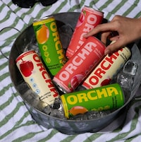 Juicy Sparkling Teas