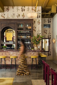 Historic Lounge Interiors Image 3