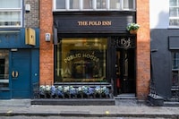 Foldable-Themed Pop-Up Pubs